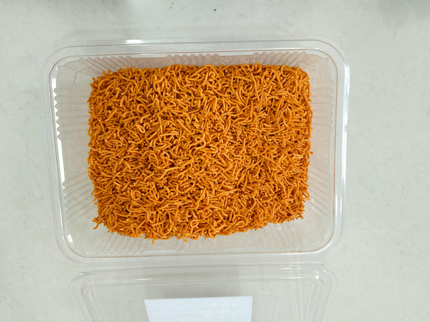 Bhojn Mart Foods PREMIUM Home Made Lahsoon Shev / Lasoon Shev, Fried in Amul Ghee - 1 Kg